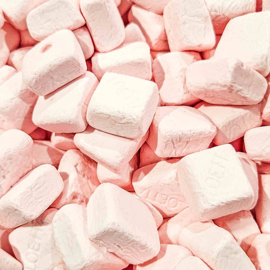 NEW: Cloetta - Chewy Strawberry Marshmallow